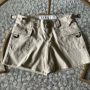 Plugg Cotton Khaki Cargo Shorts for Women, Size 7 (Juniors)